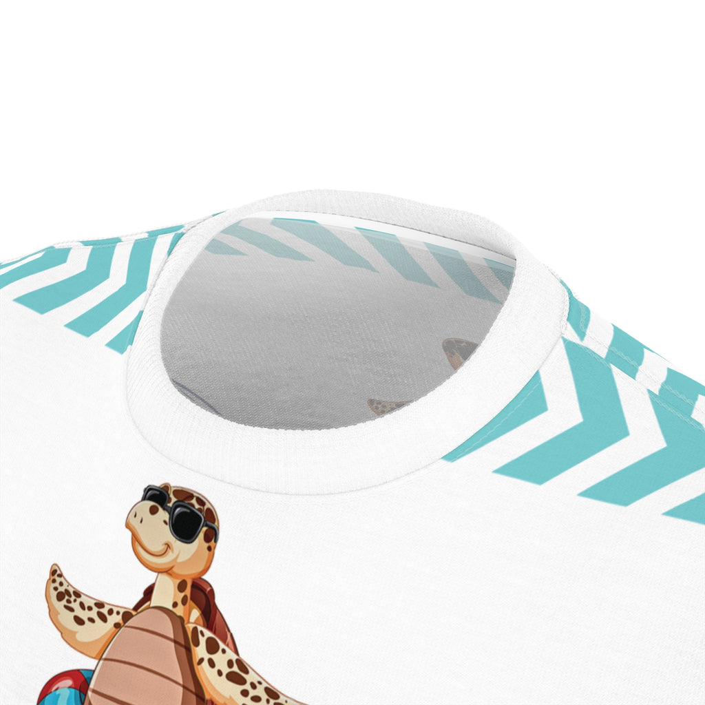 Christian Surf Wear Aloha Surfboard Vibrant Beach Vibe Day Wear Tee - Unisex Tropical Beach T-Shirt